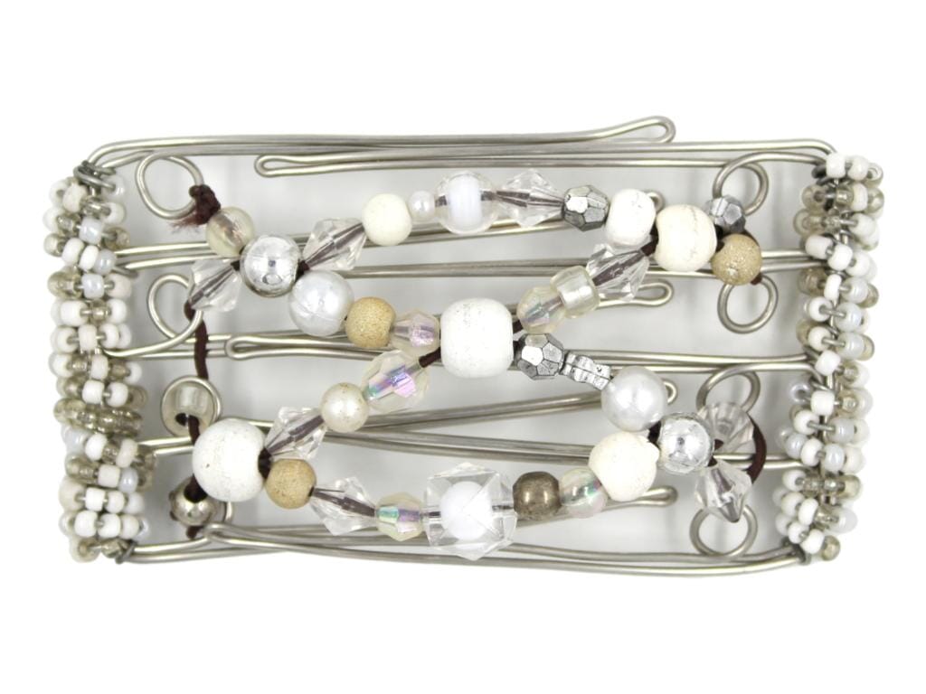 African Butterfly Wire Hair Clip - 5 Tong 432 - hair clip with white pearls and beads on a white background
