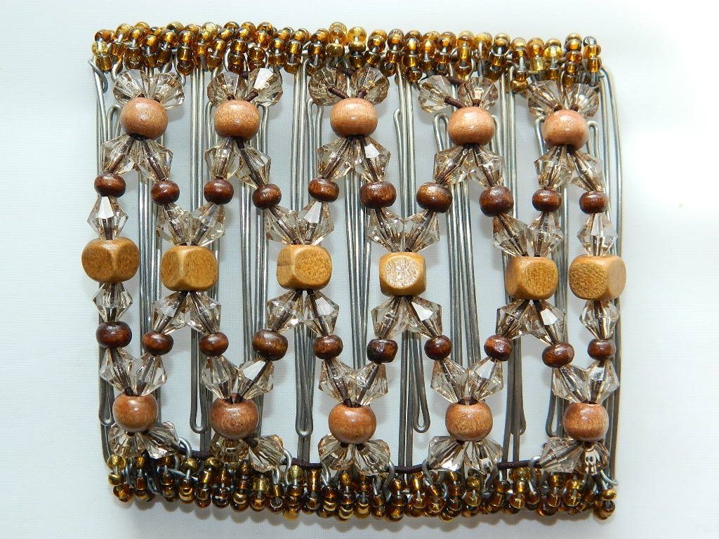 African Butterfly - 11 Tong Wire Hair Comb 64